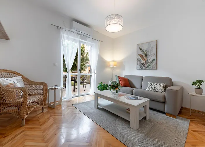 Antares Apartments