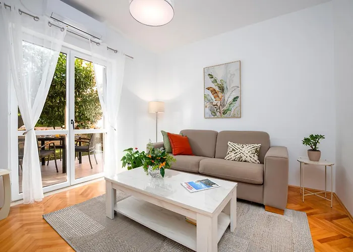 Antares Apartments